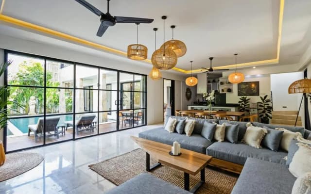 Nelayan Garden Villa Exquisite 3 bedroom Canggu 600 meter from beach
