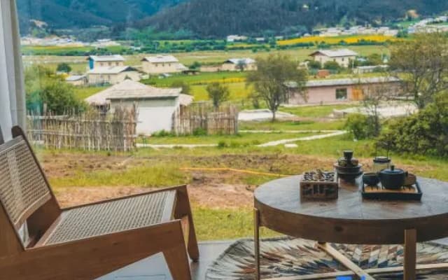 Ren'an Valley 270 Degree Tent Manor
