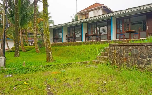 Hotel O Lembah Nyiur
