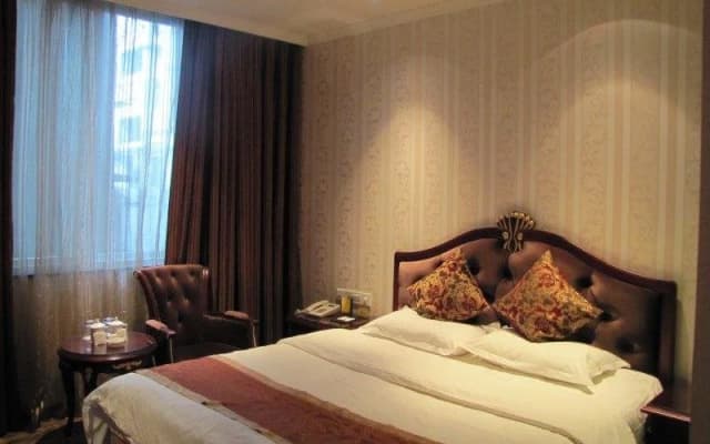 Victoria Hotel