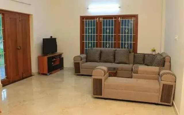 Virsaa Holiday Inn