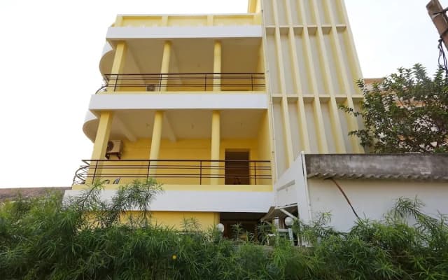 OYO 12337 Hotel Rupashi Bangla