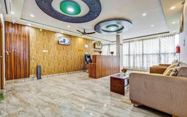 iROOMZ Suchira Lodge