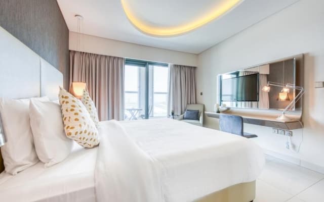 Maison Privee - Cool Dubai Apt next Burj Khalifa & Design District