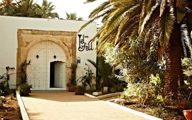 Hotel El Fell