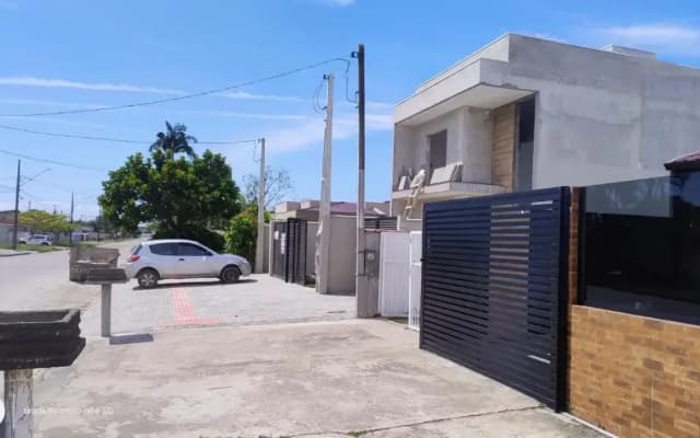 Casa Nova com Piscina 3 quartos