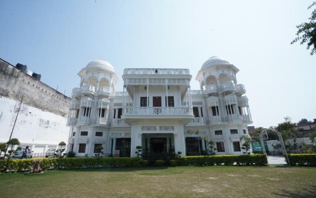 Shakuntala Palace Heritage Hotel
