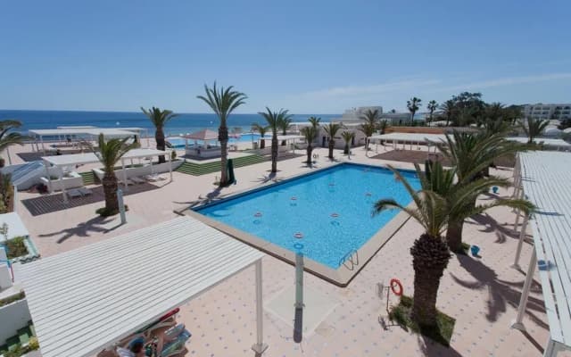 El Mouradi Club Selima