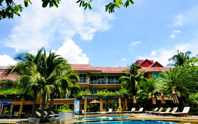 R-Mar Resort and Spa