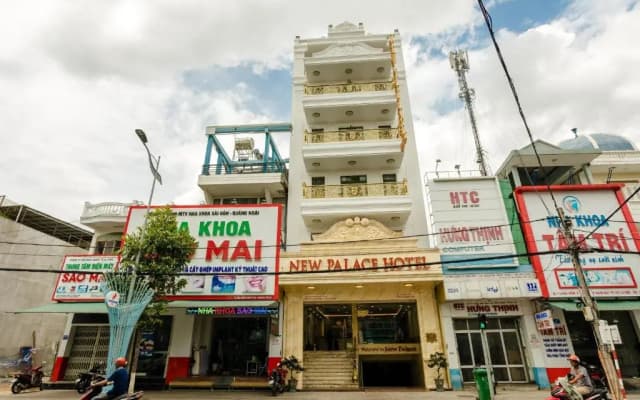 New Palace Hotel