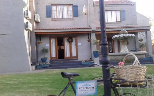 Tuscana Villa Guesthouse