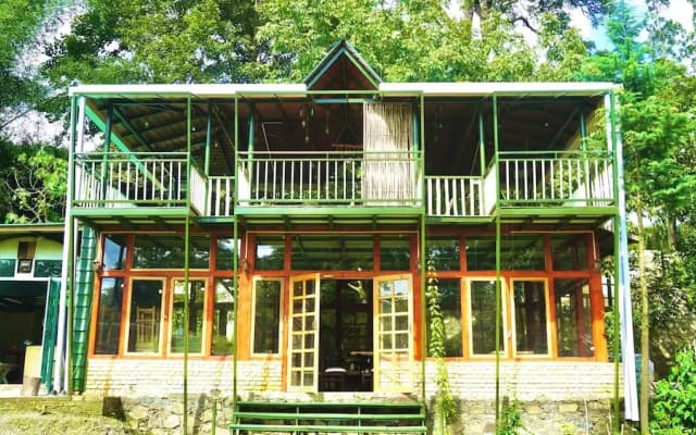 Hotel YAN Residency Bhimtal - Nainital