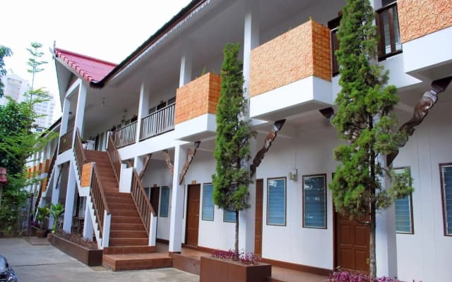 Lanna Thai Guesthouse