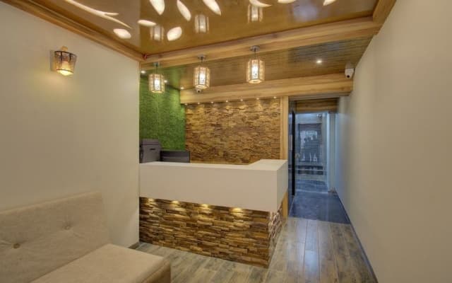 Hotel Amisha International