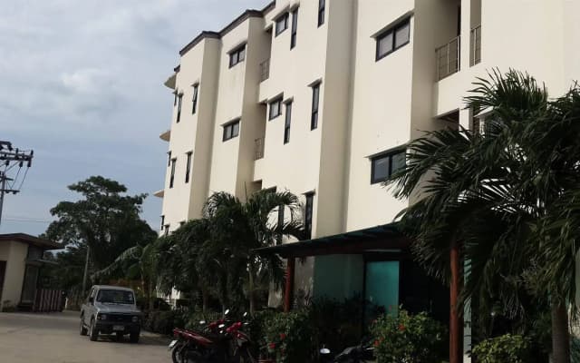 Chaweng Lakeview Condotel