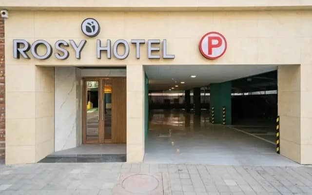 Rosy Hotel
