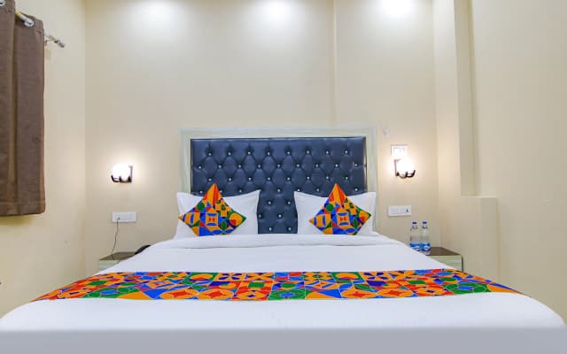 Fabhotel F9 Ashok Vihar