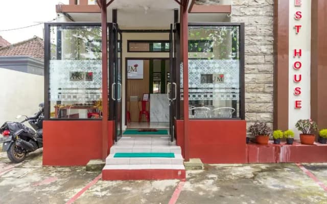 Reddoorz Near Dino Park