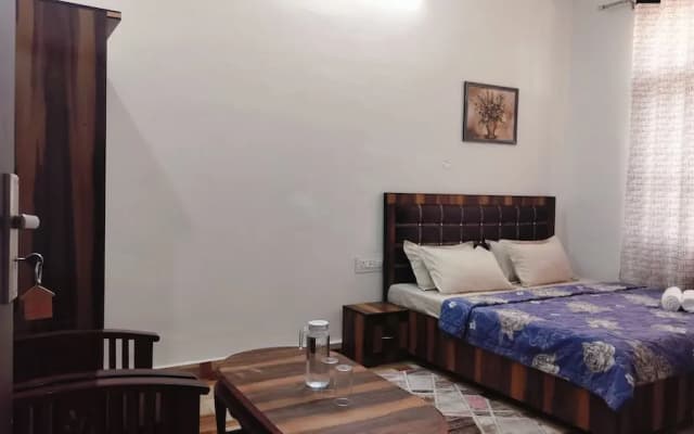 Baikunth Home Stays