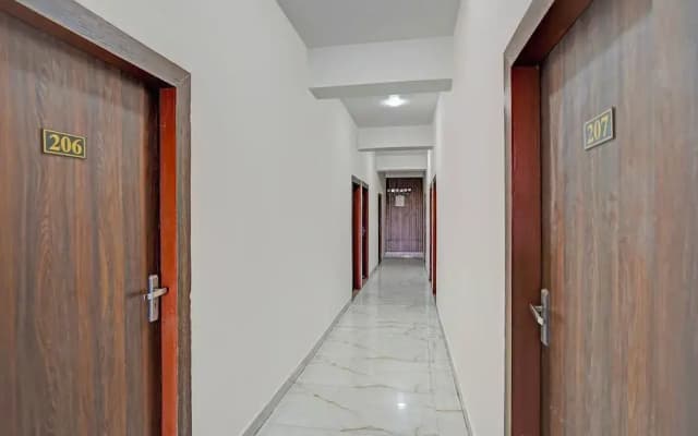 Fabhotel Galaxy Greno Celebration