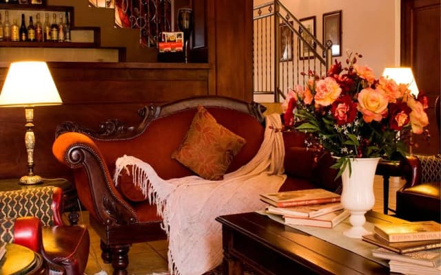 Alveston Manor