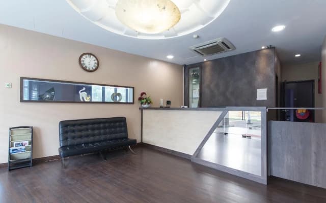 OYO 763 Tazara Hotel