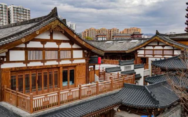 Xichang Qianxun Tangji SCHOLARS Hotel