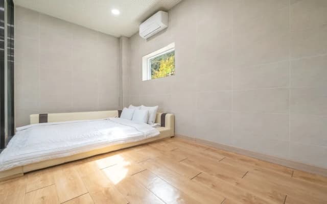 Gapyeong Ddel Poolvilla