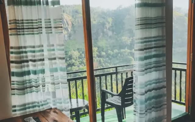 Ella Rock Mystery Hotel