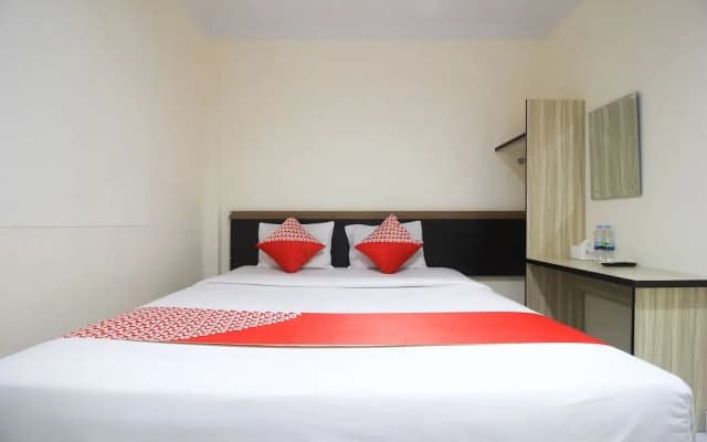 Oyo 1298 Dlira Syariah Hotel