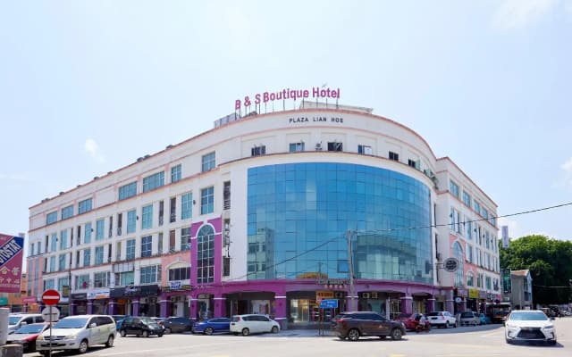 B&S Boutique Hotel