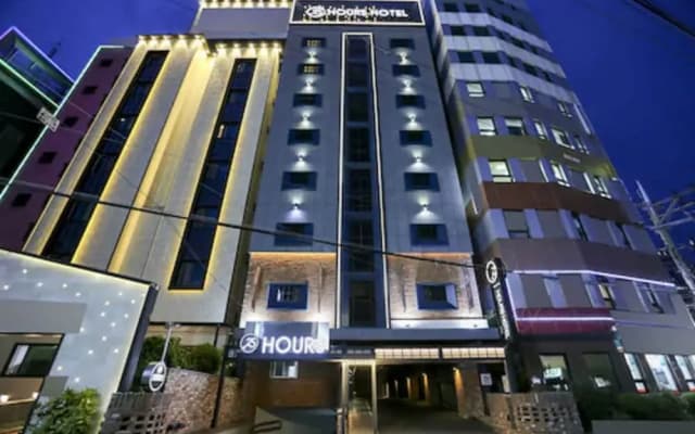 25 Hours Hotel 2