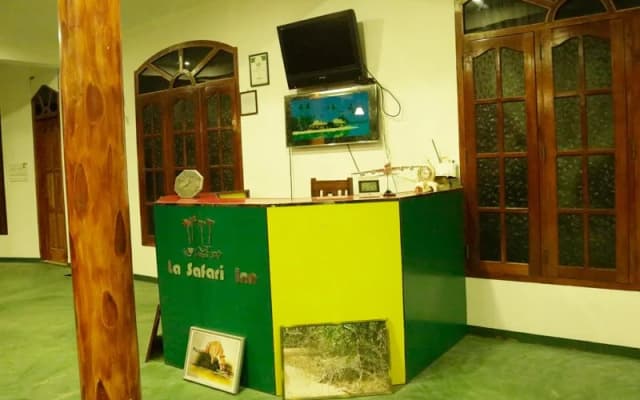La Safari Inn