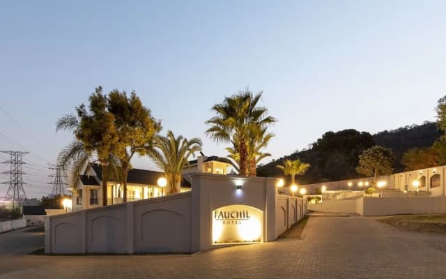 Fauchil Hotel