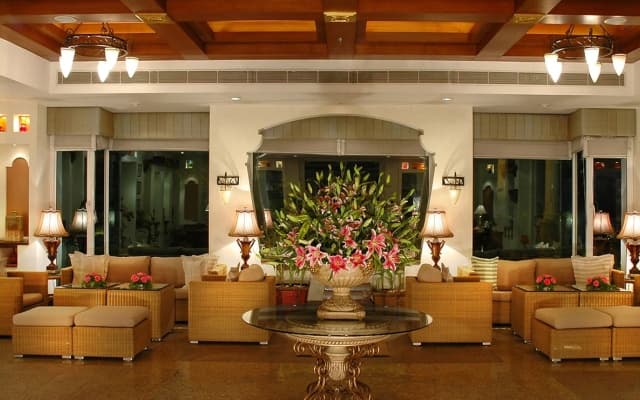 The Palms - Town & Country Club
