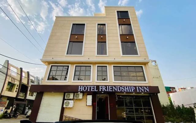 Hotel Friendship Inn