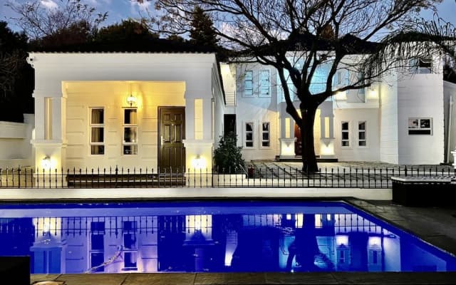 435 on vale boutique aparthotel
