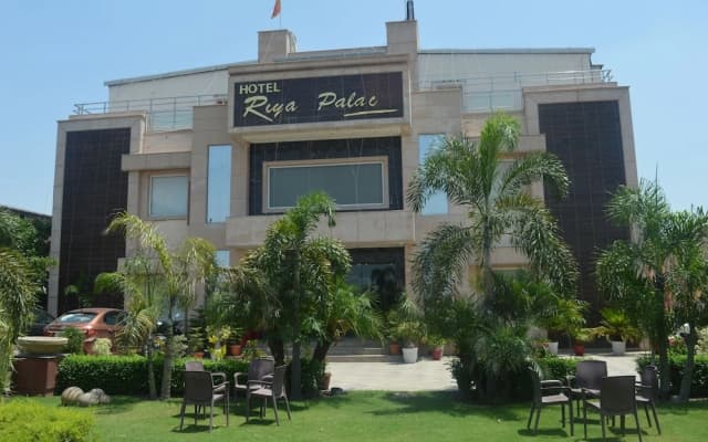 Hotel Riya Palace