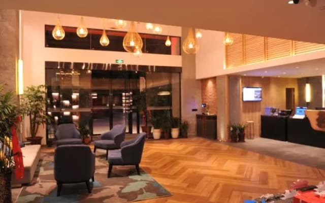 Lan Hotel