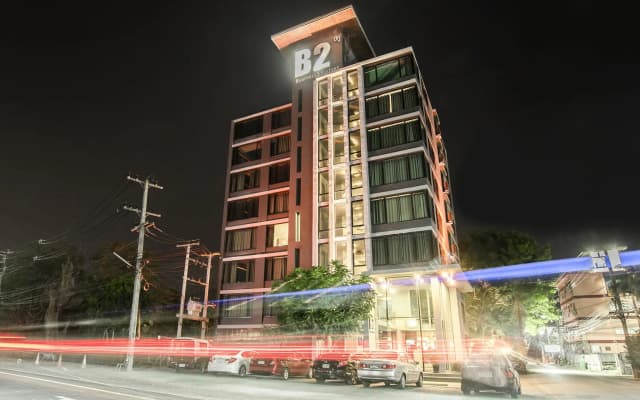 B2 Black Business & Budget Hotel