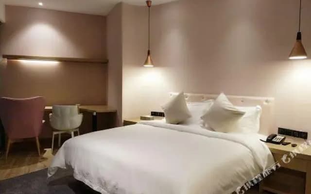 Sanchuan Classic Hotel
