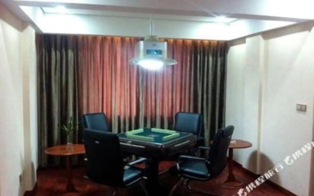 Elong R.YUN Hotel (Tiantaishan High-Speed Railway Station)