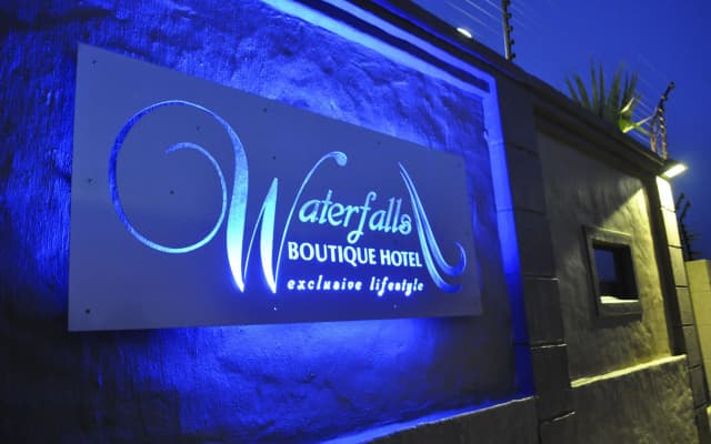 Waterfalls Boutique Hotel