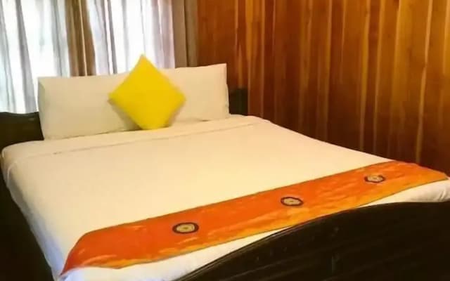 Siri Lagoona Resort
