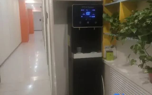 Landong Hotel (Lanzhou People's Hospital Shop)