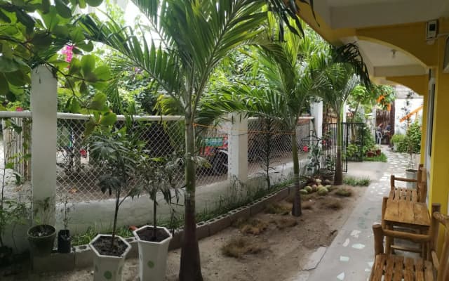 Guanna s Place