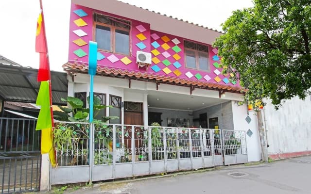 Hotel O Trihakso Guesthouse