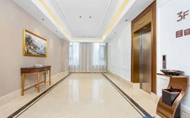 Roomz Vienna (Zigong Fushun Yantan high-speed railway station shop)