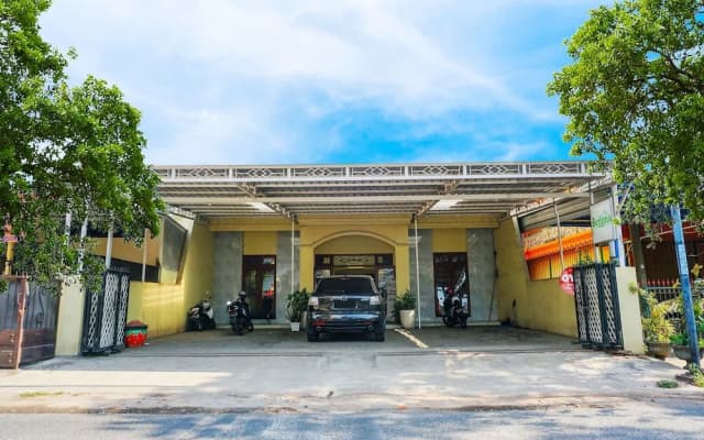 Flagship 90723 Berlima Guest House Syariah