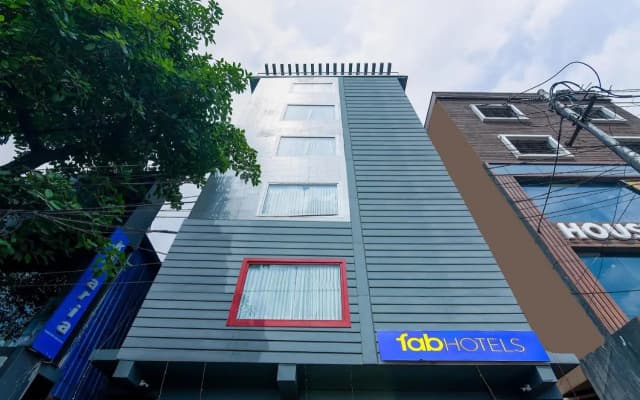 FabHotel Clive Regency Lovelock